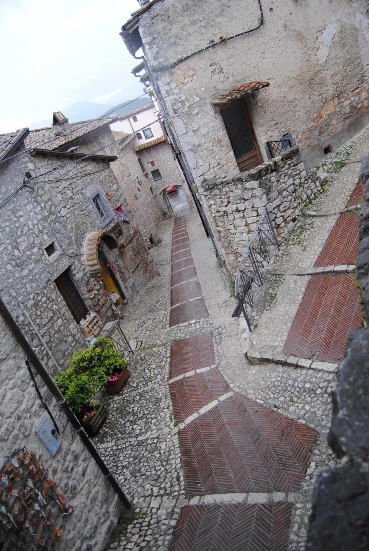 Locanda Il Falco Nero Fumone Ngoại thất bức ảnh